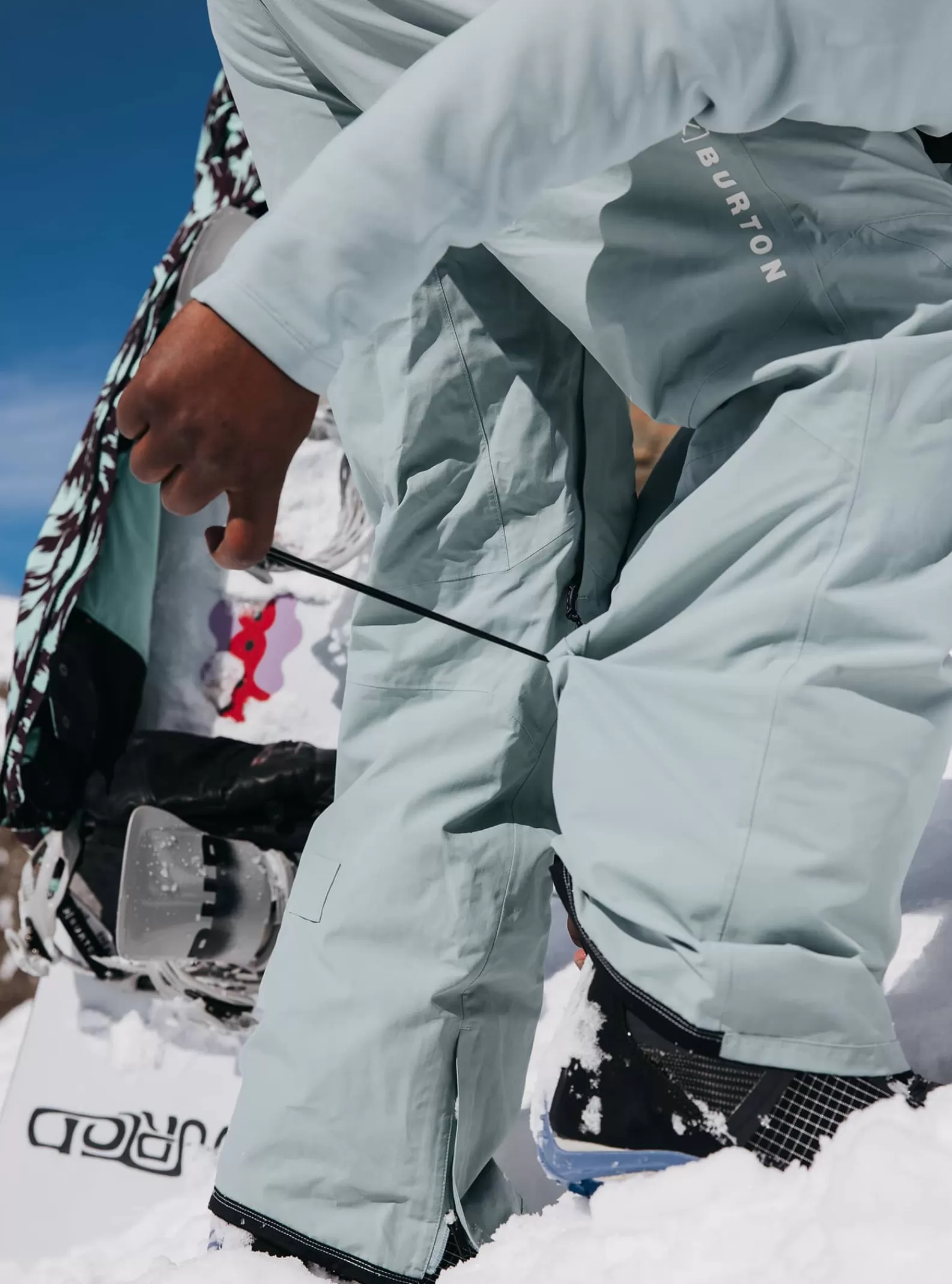 Burton Men's [ak] Cyclic GORE-TEX 2L Bib Pants (Tall)< Snow Pants & Bibs