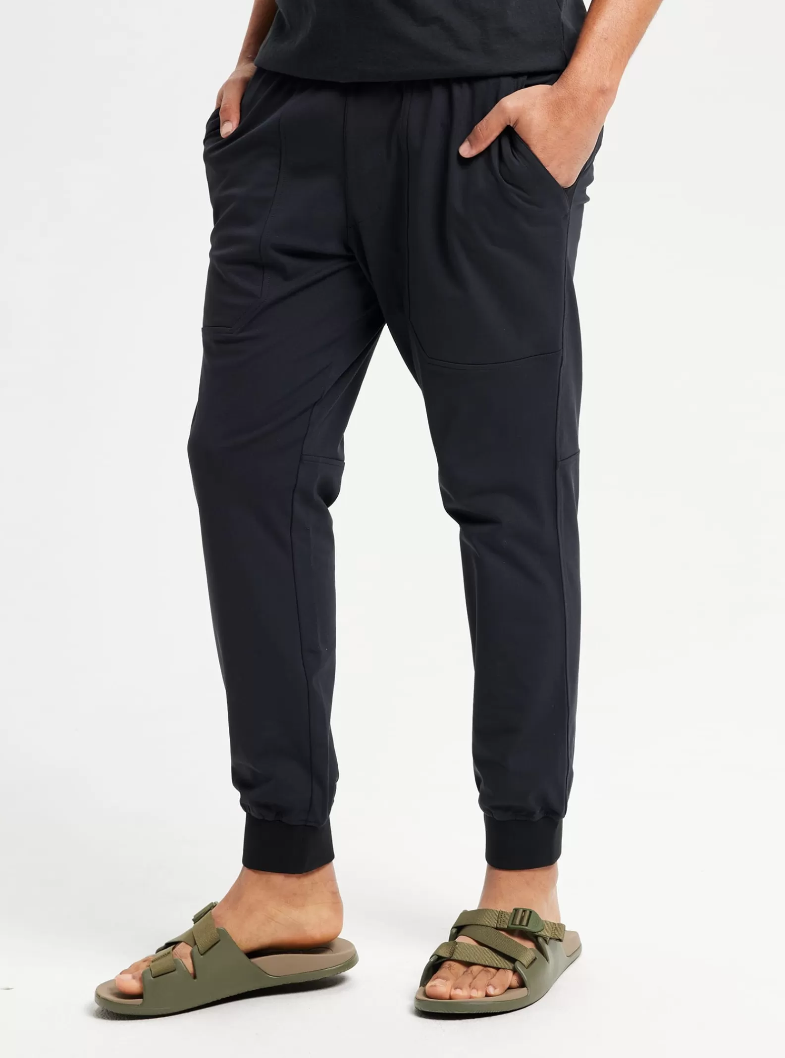 Burton Men's Multipath Jogger Pants< Pants & Shorts