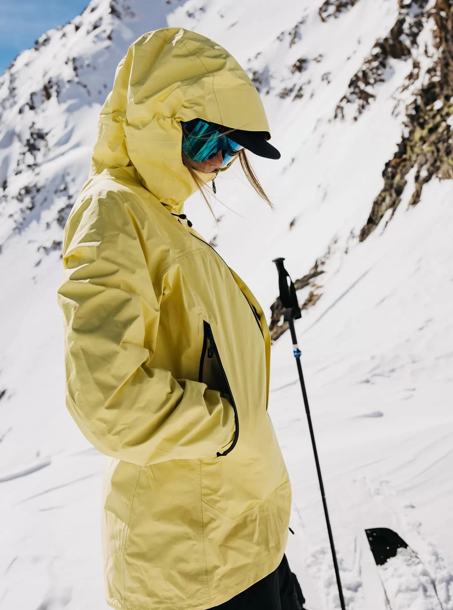 Burton Women's [ak] Surgence GORE-TEX 2L Jacket<Women Rain Jackets